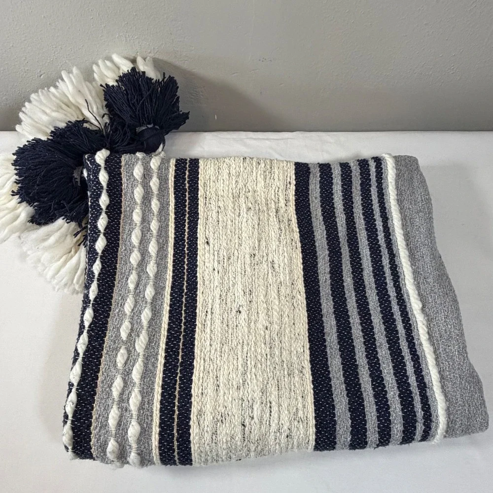 N/A woven striped